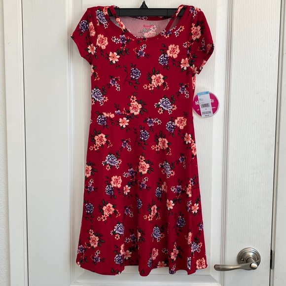 Short sleeve flowery dress - Picture 4 of 6